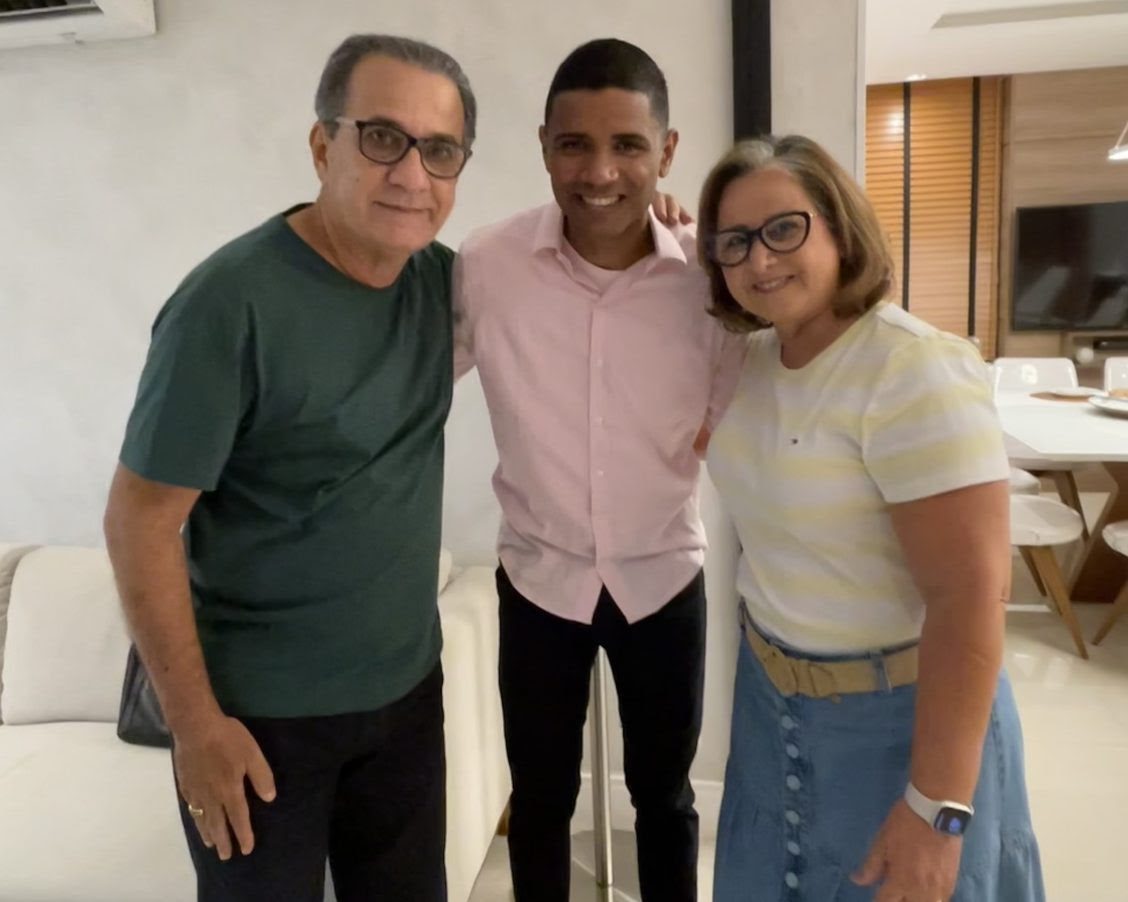 Breno entre os pastores Silas e Elizete Malafaia